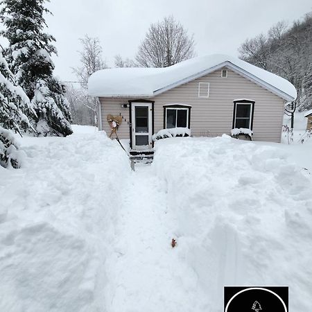 Chalet Falaise By Chalets Nabu Villa Saint-Alexis-des-Monts Eksteriør bilde