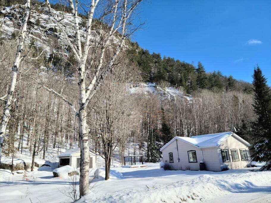 Chalet Falaise By Chalets Nabu Villa Saint-Alexis-des-Monts Eksteriør bilde